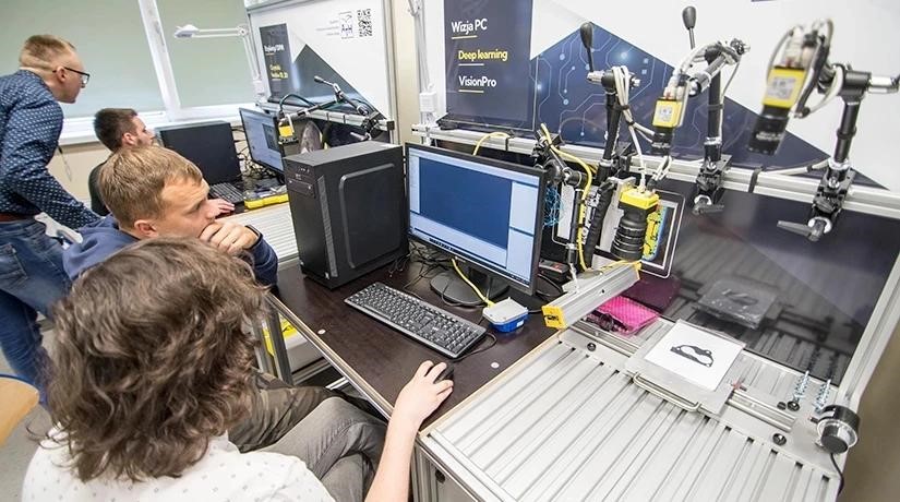 Imaging & Machine Vision Education