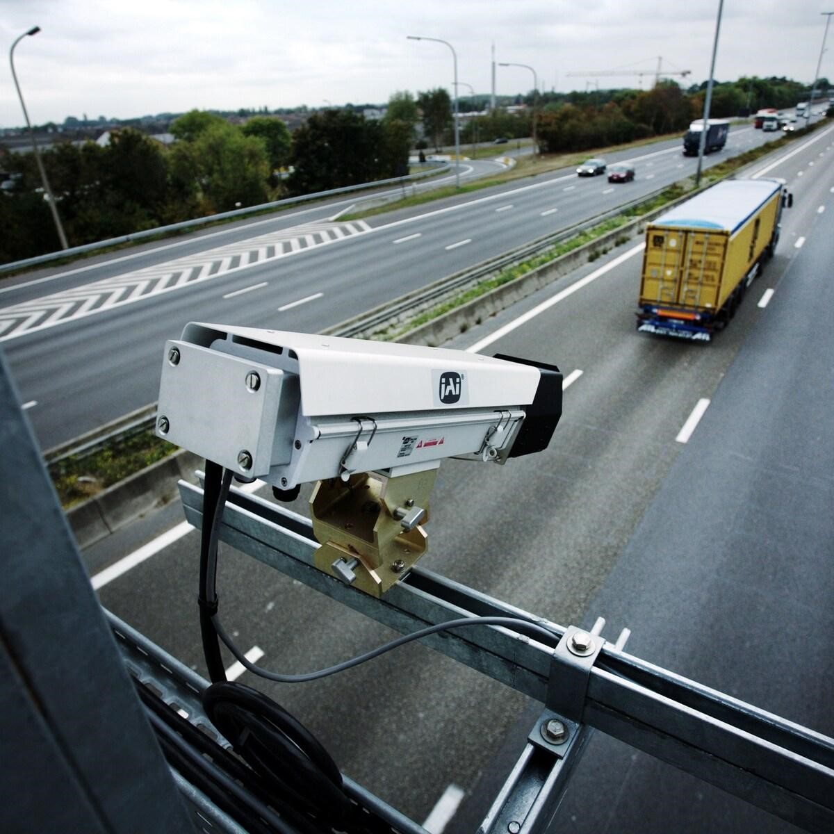 Number Plate & Vehicle Identification
